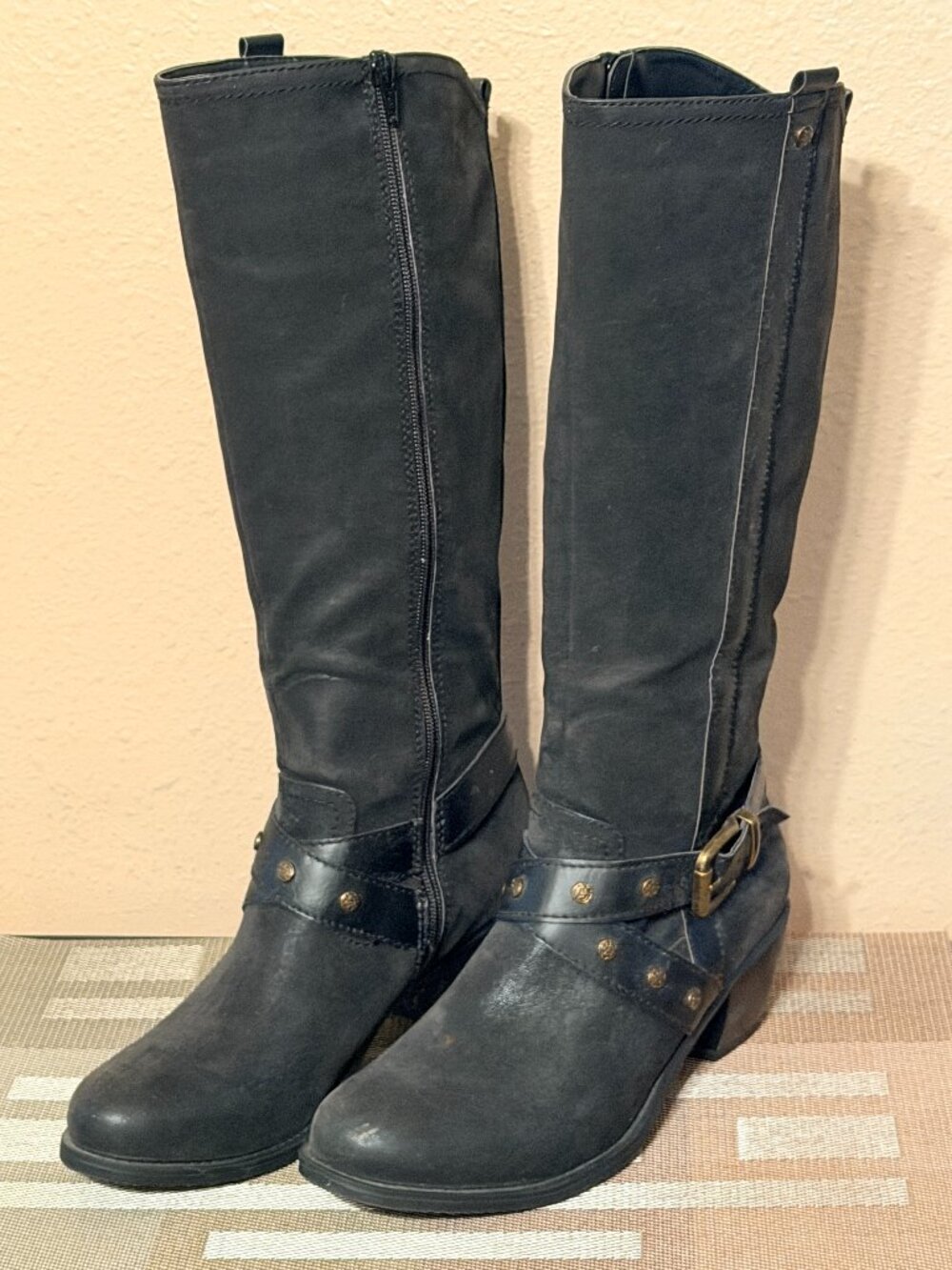 Boots Western Style (Avery) Black Side Zipper with Buckle Size 10M Women's